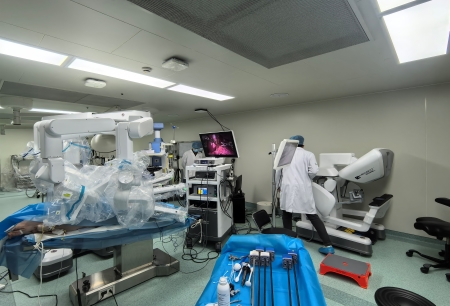 从“碎片化辅助”到“全流程自主”，，，，全球首例“大模型自主手术”动物实验完成