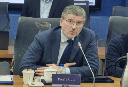 锚定创新方向，，，，拓展临床边际，，，，鸿鹄®机器人国际交流会顺利召开